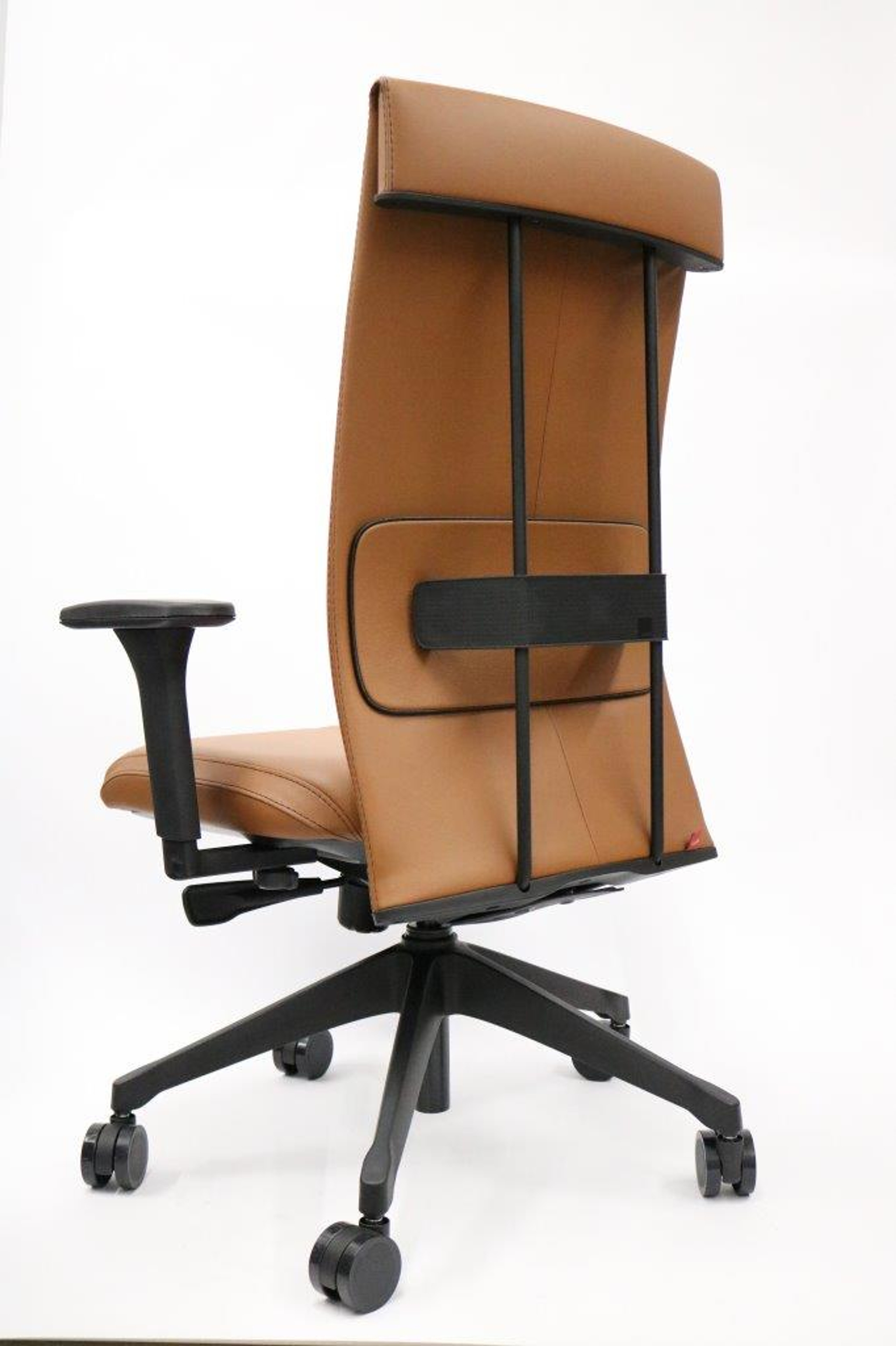 Leef Executive Office Chair in Cognac Leather